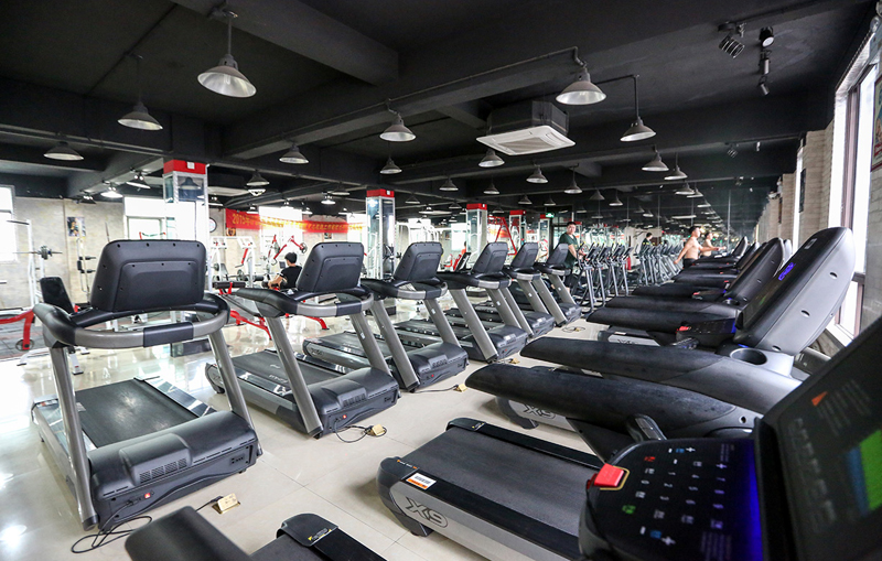 健身房器材