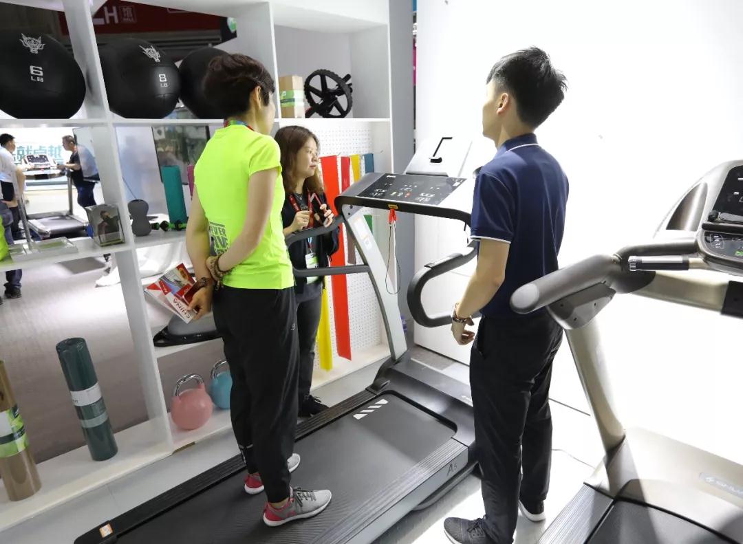 健身器材-好博体育阿里语音智能A5跑步机